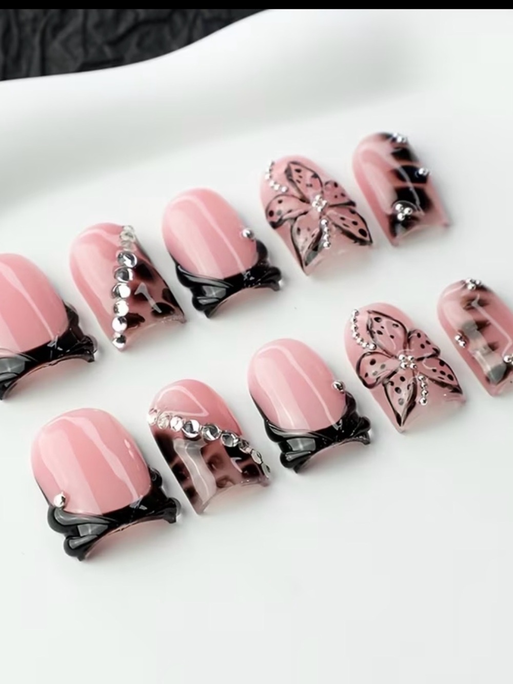 Size M Pink Floral & Black Accent False Nail Set with Rhinestones